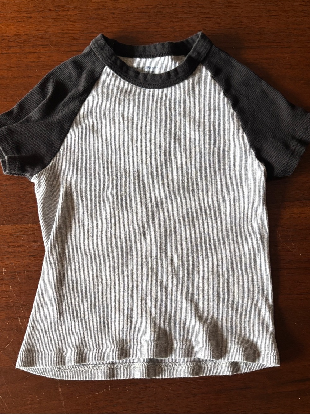 Brandy Melville gray & black cotton tee